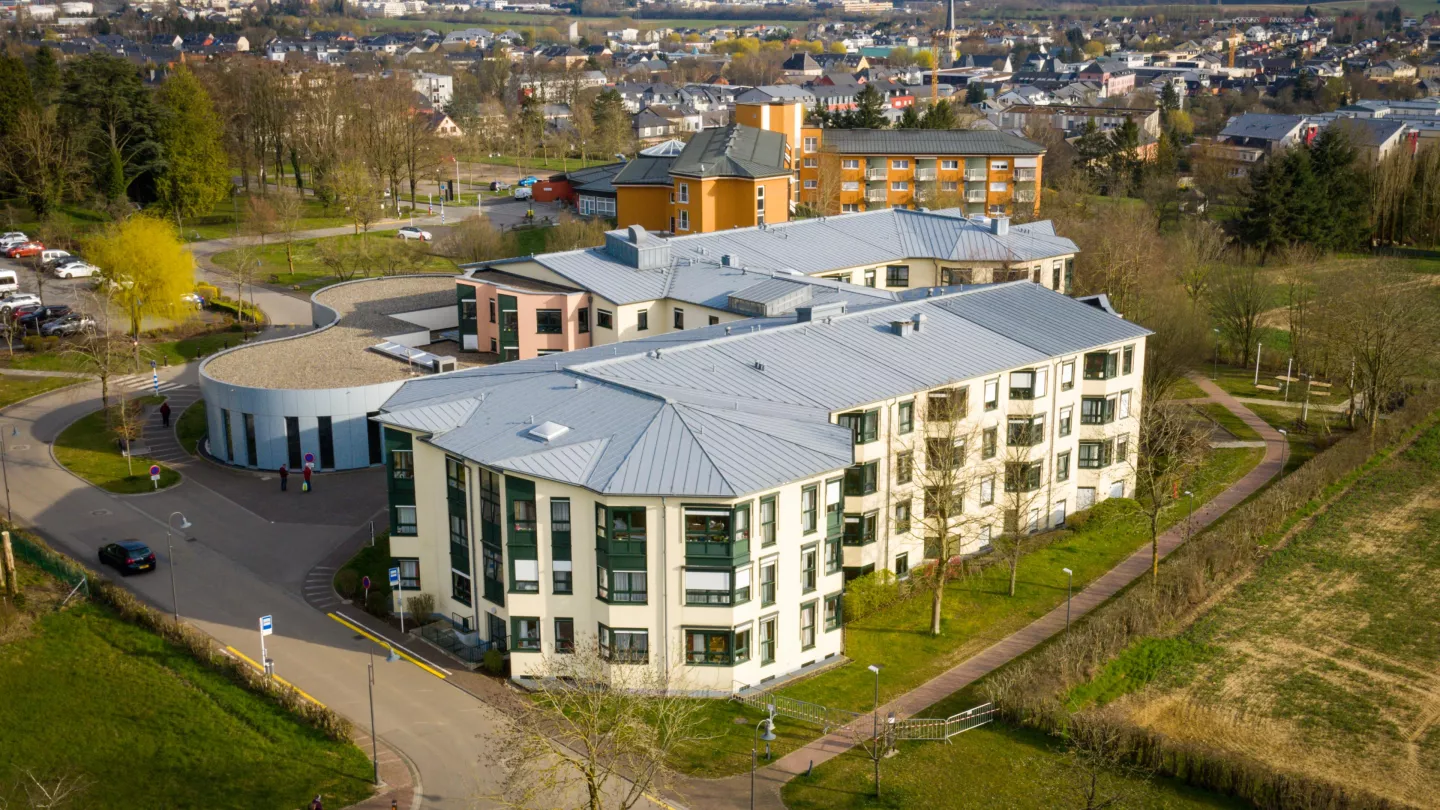 Photo du batiment du parc 3 age